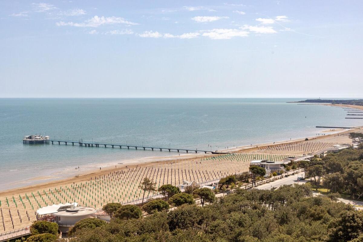 Apartament Skyline Lignano Lignano Sabbiadoro Zewnętrze zdjęcie